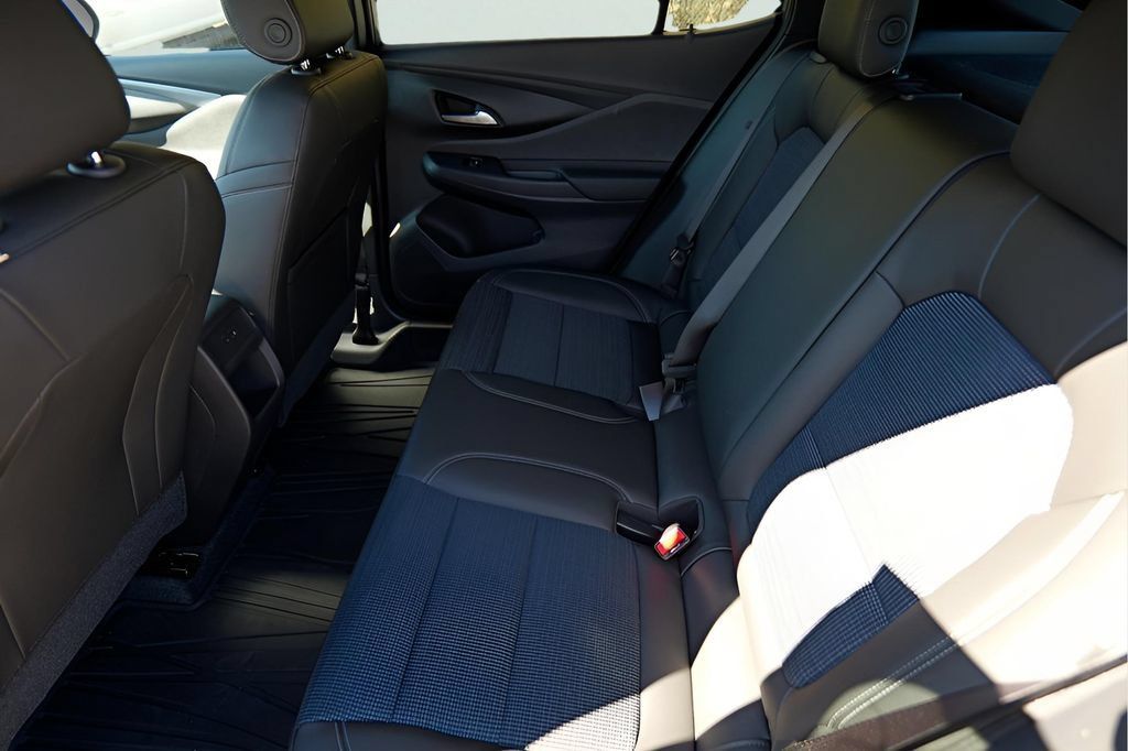New 2026 Buick Envista Sport Touring w/ Convenience I Package FWD image 23