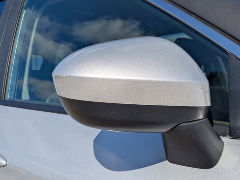 Used 2023 Nissan Rogue SV image 11