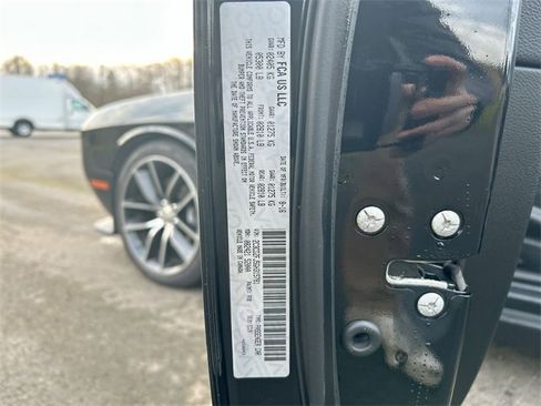 Used 2016 Dodge Challenger R/T Scat Pack image 35