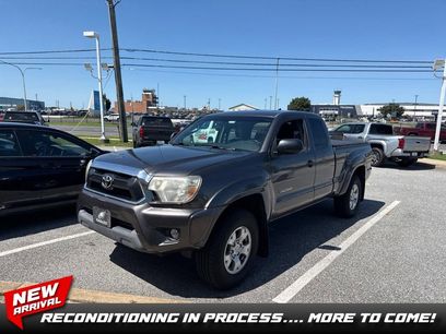 Used 2015 Toyota Tacoma 4x4 Access Cab V6 w/ SR5 Package
