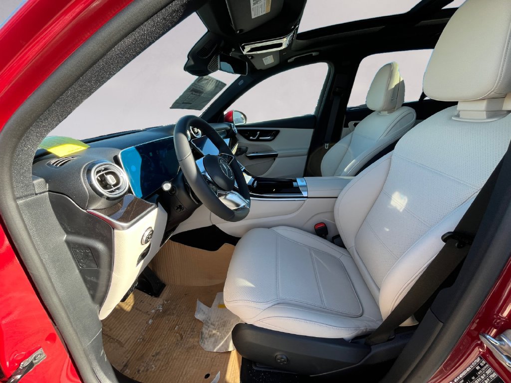 Certified 2026 Mercedes-Benz GLC 300 4MATIC image 6