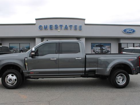 Used 2026 Ford F350 Platinum w/ Platinum Plus Package image 1