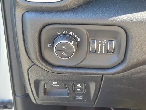 New 2026 RAM 1500 Big Horn AWD/4WD image 27