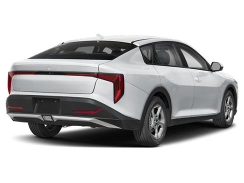 New 2026 Kia K4 FWD image 2