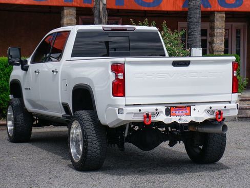 Used 2020 Chevrolet Silverado 2500 LTZ w/ LTZ Convenience Package image 6