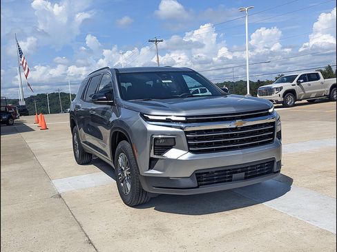 New 2026 Chevrolet Traverse LT AWD/4WD image 5
