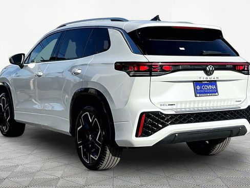 New 2026 Volkswagen Tiguan SEL R-Line image 4