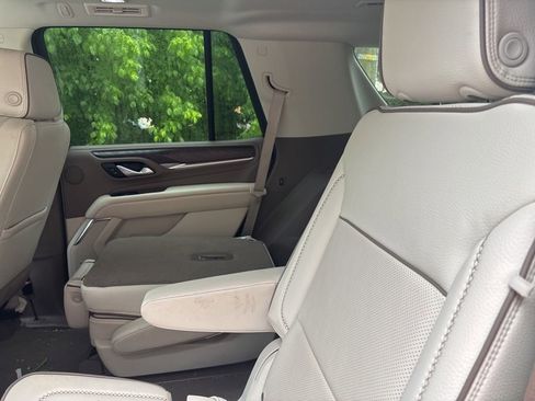 Used 2022 GMC Yukon Denali AWD/4WD image 14