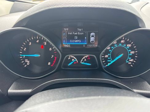 Used 2015 Ford Escape SE w/ Equipment Group 201A AWD/4WD image 31