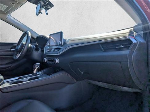 Used 2022 Nissan Altima 2.5 SR image 21
