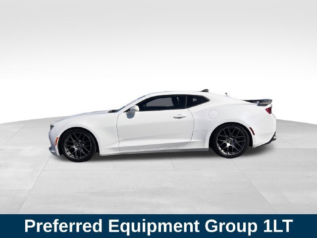 Used 2018 Chevrolet Camaro LT RWD image 2