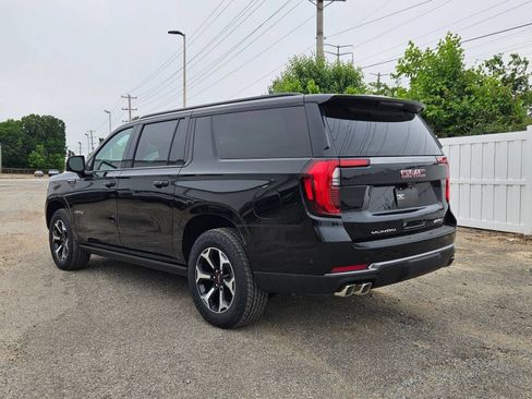New 2026 GMC Yukon XL AT4 w/ AT4 Premium Plus Package AWD/4WD image 3