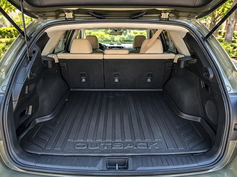 Used 2019 Subaru Outback 2.5i Limited AWD/4WD image 15