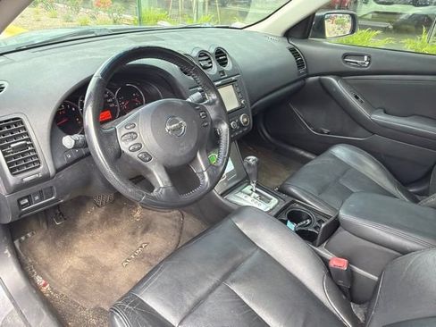 Used 2010 Nissan Altima 2.5 SL w/ Technology Pkg FWD image 5