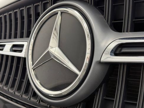 Used 2025 Mercedes-Benz GLA 250 4MATIC image 13