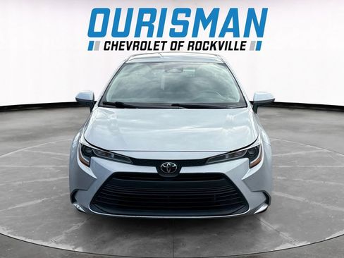 Used 2023 Toyota Corolla LE FWD image 4