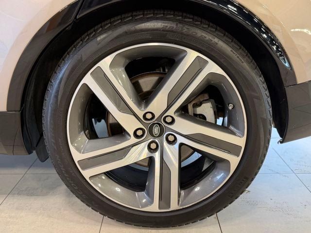 Used 2021 Land Rover Discovery HSE R-Dynamic AWD/4WD image 44