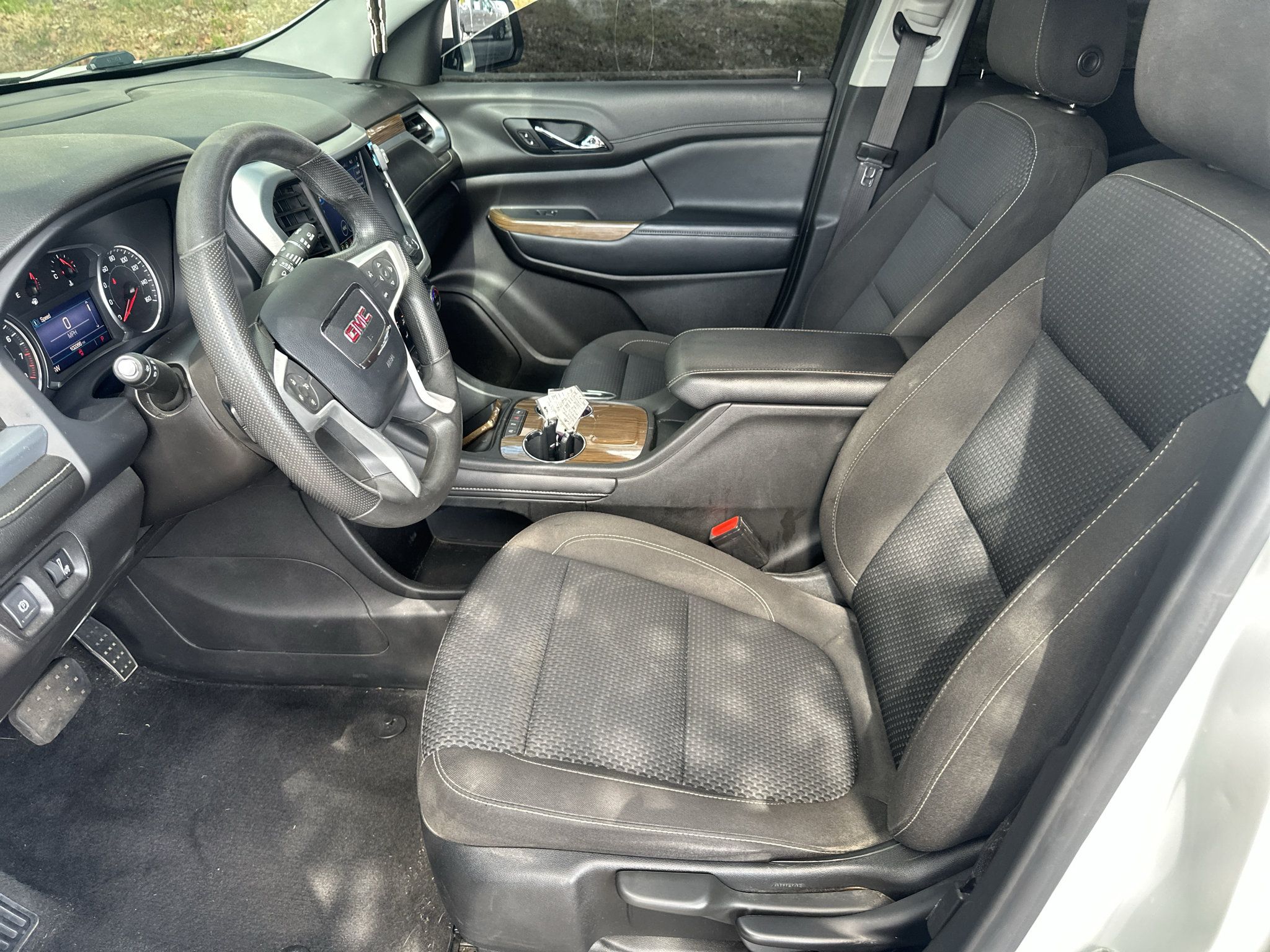 Used 2021 GMC Acadia SLE FWD image 10