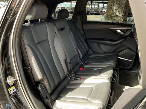Used 2022 Audi Q7 Premium Plus w/ Premium Plus Package image 17