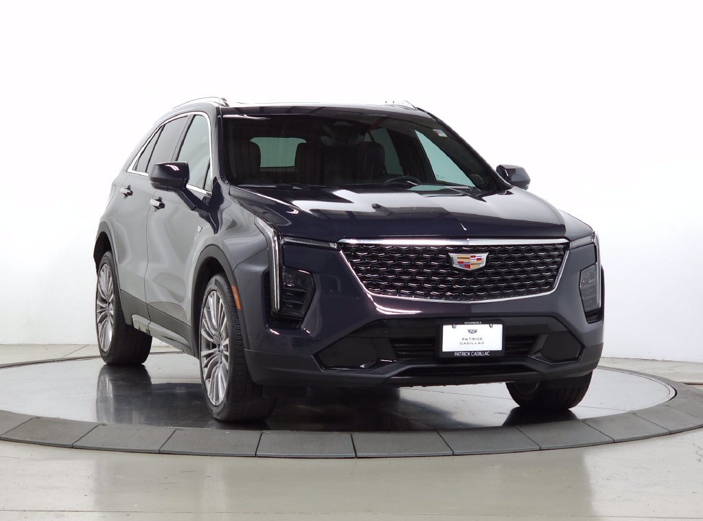 Used 2024 Cadillac XT4 Premium Luxury w/ Technology Package FWD image 10