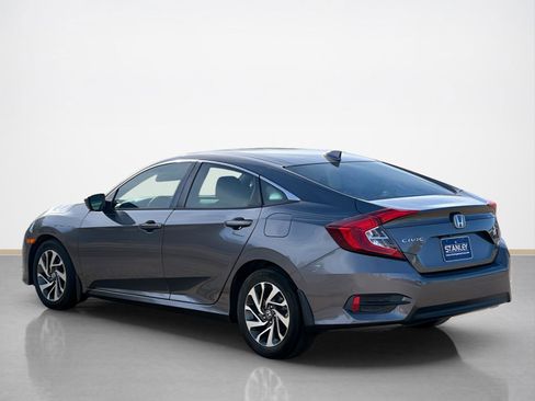 Used 2018 Honda Civic EX image 5