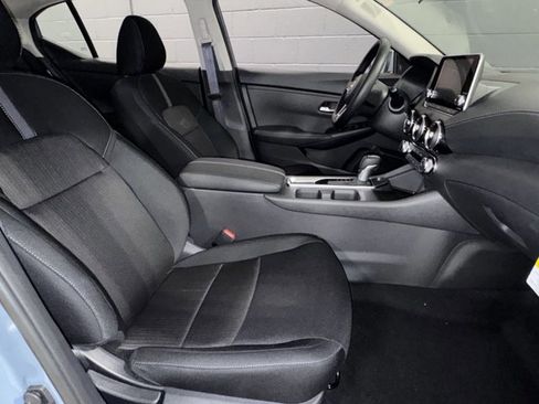 New 2025 Nissan Sentra SV image 9