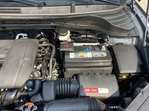 Used 2022 Kia Soul LX FWD image 16