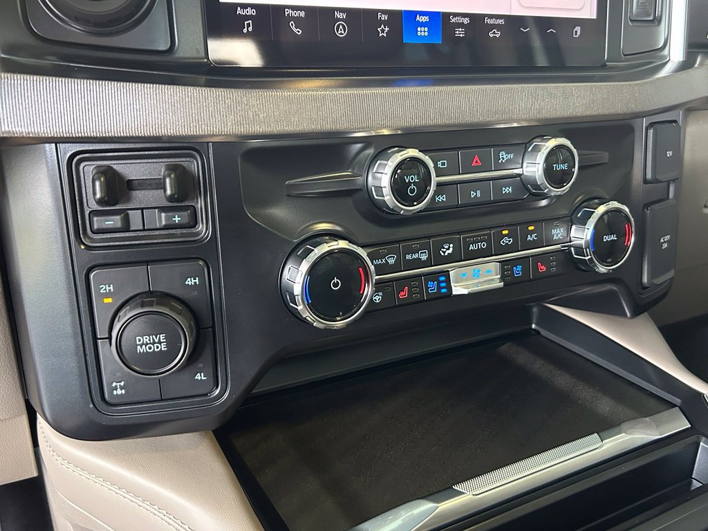Used 2026 Ford F250 Platinum w/ Platinum Plus Package AWD/4WD image 41