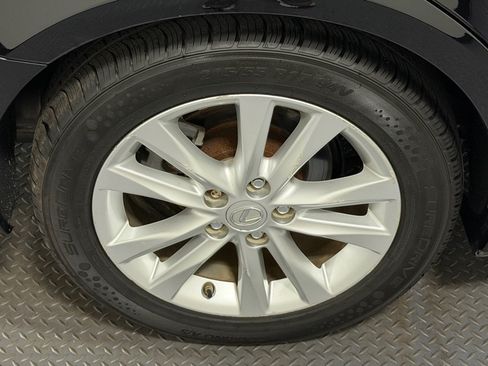 Used 2010 Lexus ES 350 w/ Preferred Accessory Package FWD image 19