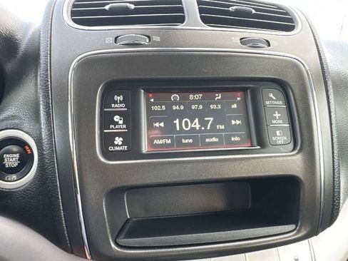 Used 2018 Dodge Journey SE FWD image 39