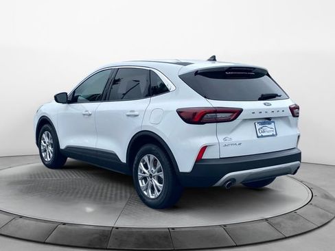 Used 2024 Ford Escape Active w/ Cold Weather Package FWD image 3