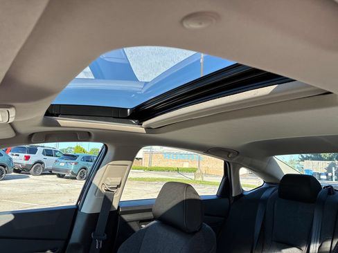 Certified 2023 Honda Accord EX image 19