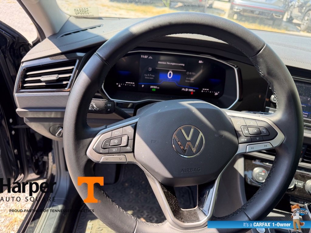 Used 2024 Volkswagen Jetta SE w/ Panoramic Sunroof Package FWD image 16