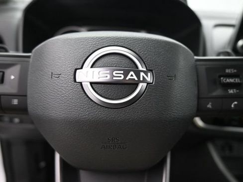 Used 2026 Nissan Rogue SV FWD image 25