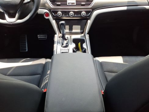 Used 2022 Honda Accord Sport image 18
