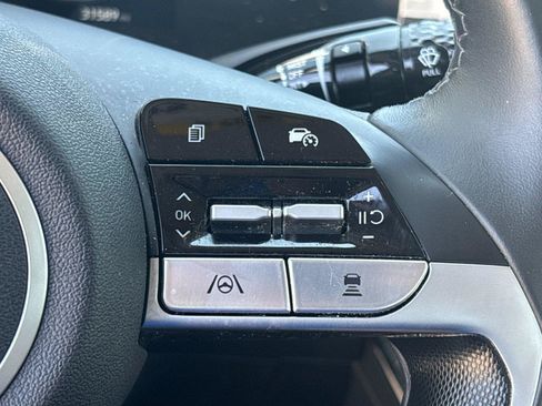 Used 2025 Hyundai Elantra SEL FWD image 20