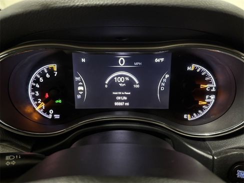 Used 2017 Jeep Grand Cherokee Laredo w/ Quick Order Package 23E image 12