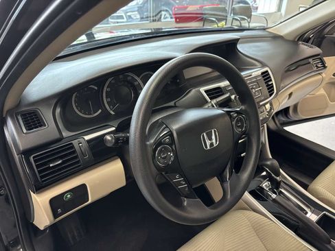 Used 2016 Honda Accord LX image 13