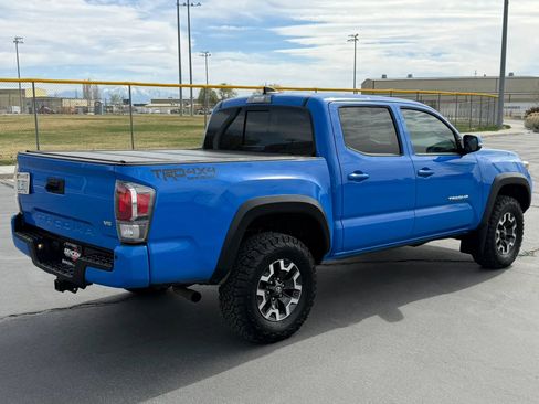 Used 2020 Toyota Tacoma TRD Off-Road w/ TRD Premium Off Road Package image 14