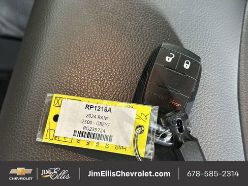 Used 2024 RAM 2500 Tradesman w/ Chrome Appearance Group image 34