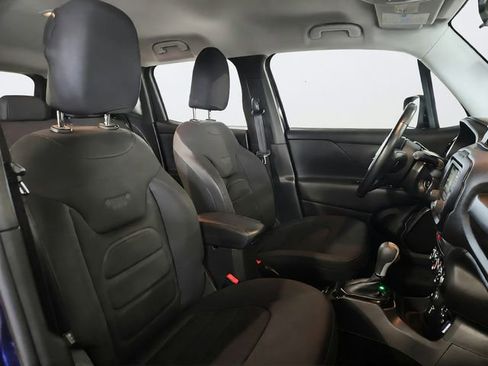 Used 2017 Jeep Renegade Altitude AWD/4WD image 20