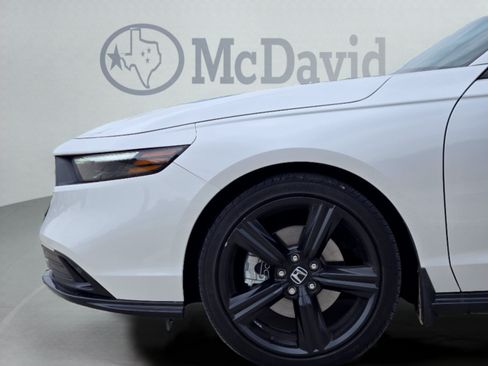 Used 2025 Honda Accord Sport image 28