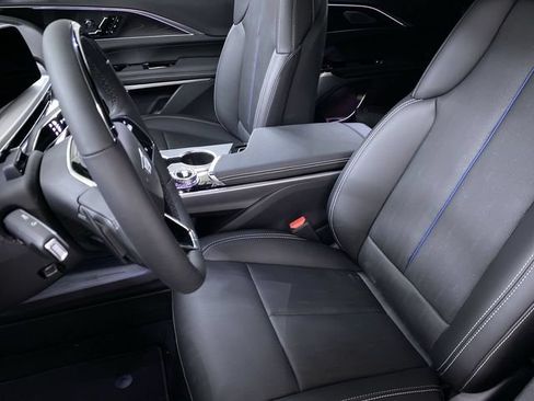New 2025 Cadillac Lyriq Sport AWD/4WD image 16