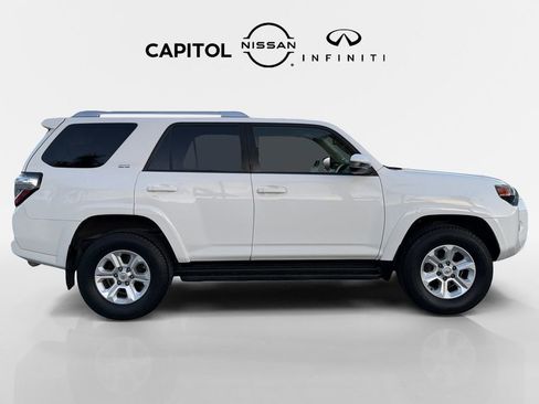 Used 2015 Toyota 4Runner SR5 image 4