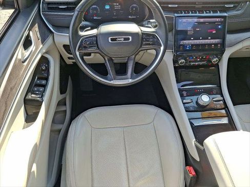 Used 2022 Jeep Grand Cherokee L Overland image 21