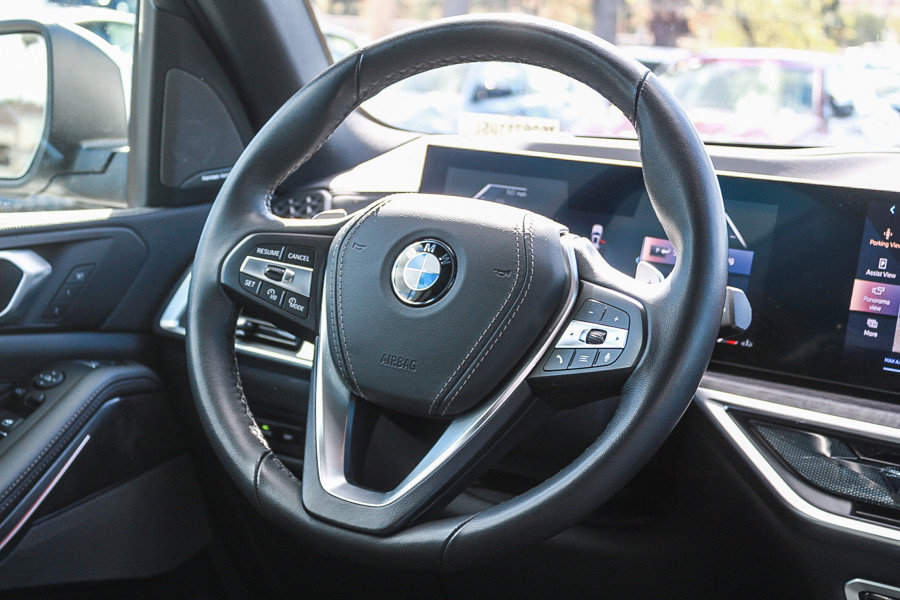 Used 2026 BMW X5 xDrive40i w/ Premium Package AWD/4WD image 15