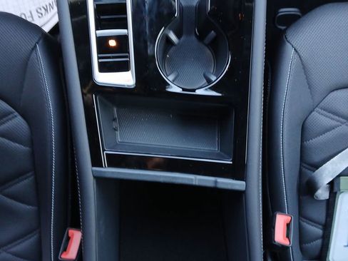 New 2025 Volkswagen Atlas SE image 24