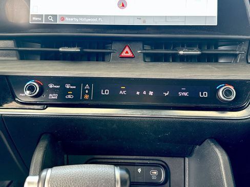 Used 2023 Kia Sportage X-Line w/ X-Line Premium Package image 17