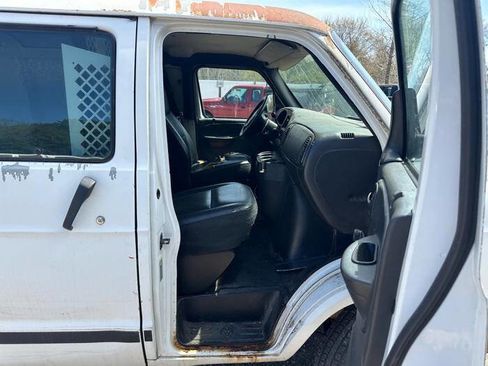 Used 2003 Dodge B2500 RWD image 34