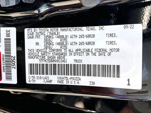Used 2022 Toyota Tundra Platinum AWD/4WD image 30